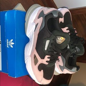 KYLIE JENNER X ADIDAS FALCON WOMENS SNEAKERS